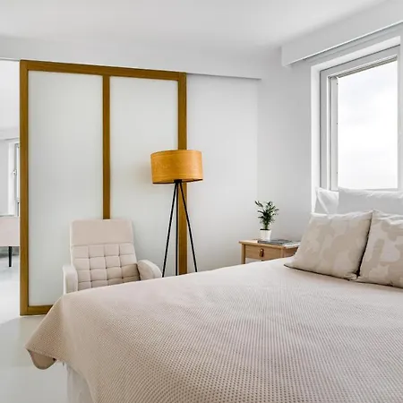 דירה Lighthouse Sea View 120sqm גדינייה